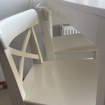 IKEA Bayrampaşa Bar Masası Ve Sandalyelerinde Üretim Kaynaklı Çatlak Ve Çizik Şikayeti