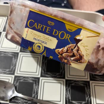 Dondurmanın İçindeki Plastik Parçalar Sağlık Riski Oluşturdu