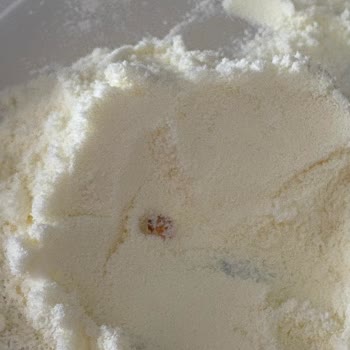 Bebek Mamasında Yabancı Cisim Bulunması Ve Güvenlik Endişesi