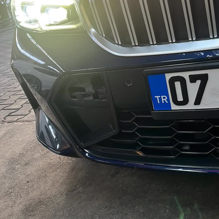 BMW Bagaj Kapağı Ve Çekici Demiri Kayboldu; Fahiş Parça Ücretleri Mağdur Ediyor