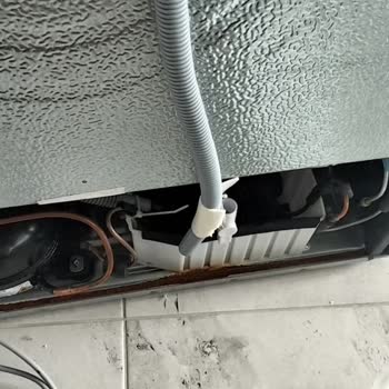 Arçelik Servisinin Yanlış Kurulumu Su Sızıntısına Ve Mutfak Dolabı Hasarına Yol Açtı