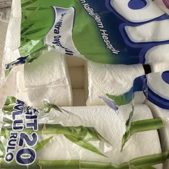 Solo Kağıt Havlunun Yarım Parçalı Kusurlu Rulosu