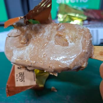 Bozulmuş Magnum Mini Badem Ürünü İçin İade Talebi
