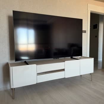 Yeni Samsung Televizyonumda Görülen Kırmızı Ve Beyaz Noktalar Nedeniyle Ücretsiz Değişim Talebi