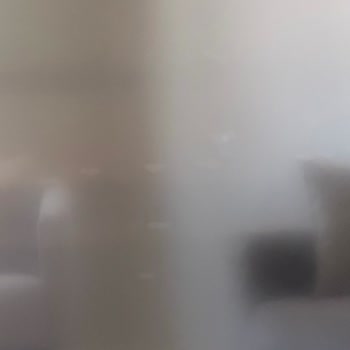 Yeni Samsung Televizyonumda Görülen Kırmızı Ve Beyaz Noktalar Nedeniyle Ücretsiz Değişim Talebi