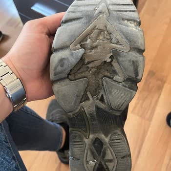 Yüksek Fiyatlı Skechers Ayakkabısının 10 Ayda Parçalanması Ve İade İsteği