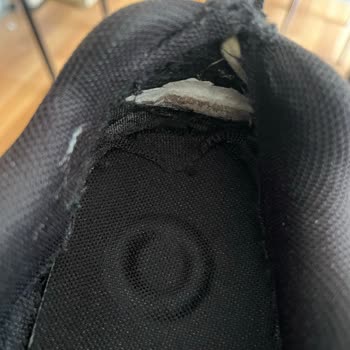 Yüksek Fiyatlı Skechers Ayakkabısının 10 Ayda Parçalanması Ve İade İsteği