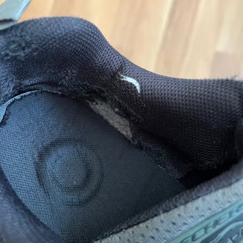 Yüksek Fiyatlı Skechers Ayakkabısının 10 Ayda Parçalanması Ve İade İsteği