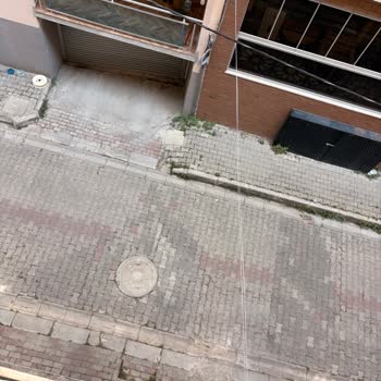İzinsiz Kablo Çekimi Ve Apartman Cephe Hasarı Şikayeti