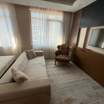 Hotels.com Görsellerle Uyuşmayan Tadilatlı Otel Ve Kaba Personelin İptal Engeli