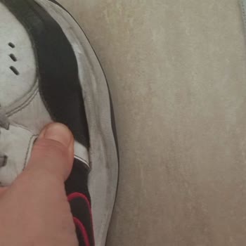 Nike Ayakkabılardaki Üretim Kusuru Kullanıcı Hatası Olarak Reddedildi