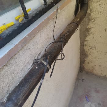 Kocaeli Çayırova'da Kırık Fiber Kablo Nedeniyle İnternet Kesintisi Ve Acil Tamir Talebi