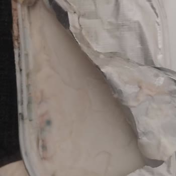 Migros Maltepe Şubesinde Satılan Torku Labne Peynirinde Küflü Görünüm Ve Sağlık Riski