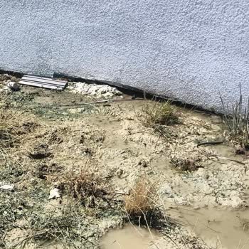Kanalizasyon Bağlantısının 8 Ay Süren Gecikmesi Bina Güvenliğini Tehdit Ediyor