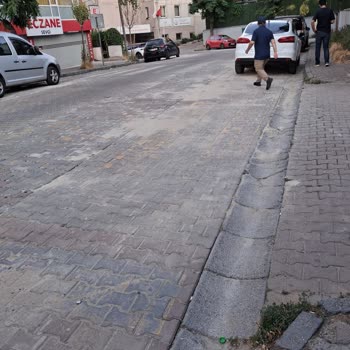 Hamidiye Mahallesinde Yol Çalışması Sonrası Kum Ve Moloz Temizlenmesi Gerekiyor