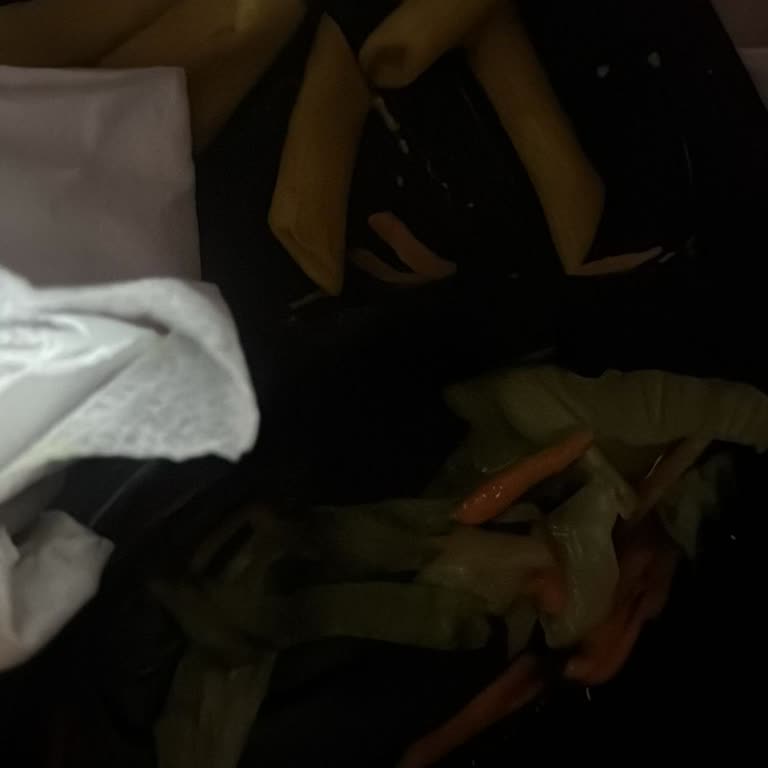 Yemeksepeti Pişmemiş Ve Bozuk Makarna İçin Tam İade Talebi