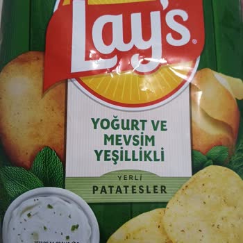 Mor Renkli Cips İçeren Lays Paketi Gıda Güvenliği Endişesi