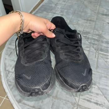 Nike Ayakkabısının Kısa Sürede Yırtılması Ve Değişim İsteği