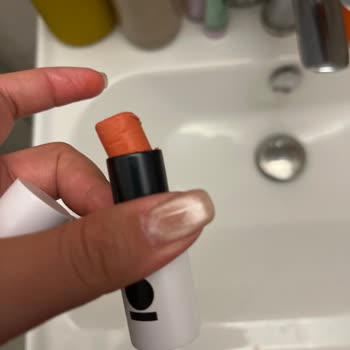 Broad Spectrum SPF 50+ Güneş Kremi Ve Ruj Kapakları Kırıldı, Telafi Ve Üyelikten Çıkma Talebi