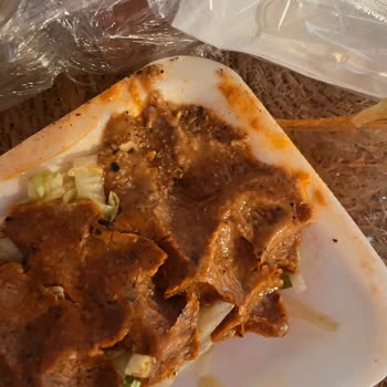 Siparişte Adana Kebap Yerine Yanık İzli Ciğer Ve Bozulmuş Çiğ Köfte