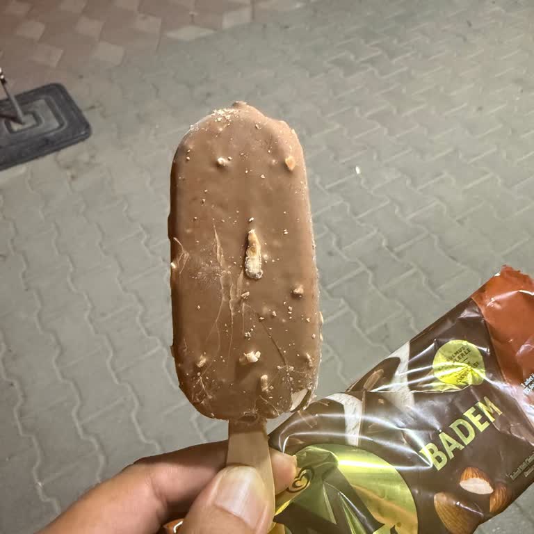 Magnum Badem Dondurmasında Badem Eksikliği Ve Kalite Düşüşü