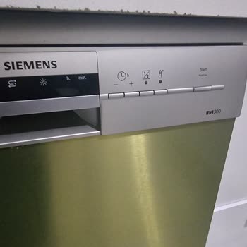 Siemens Bulaşık Makinesinin Tekrarlayan Panel Kırılması Ücretsiz Değişim Talebi