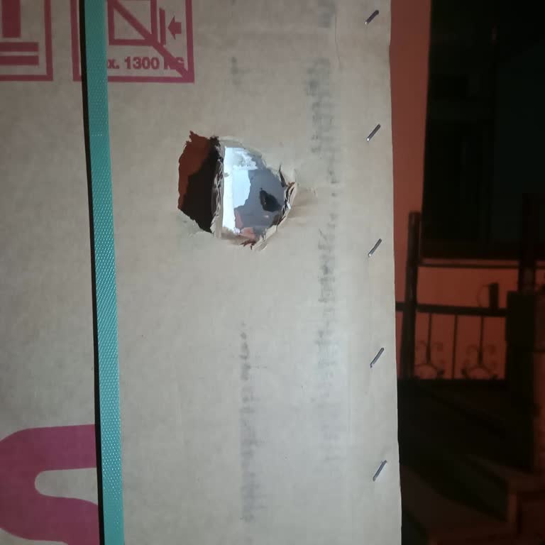 Hasarlı Buzdolabı Teslimatı Ve Acil Değişim Talebi
