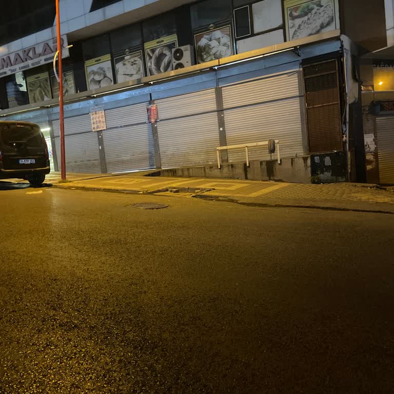 Kapanış Saatinden Önce İçeri Alınmaması Ve Saygısız Üslup
