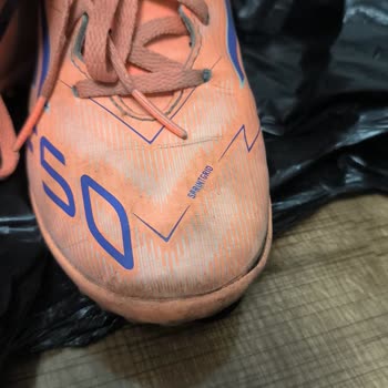 Intersport Adidas F50 Kramponun Kısa Sürede Yıpranması