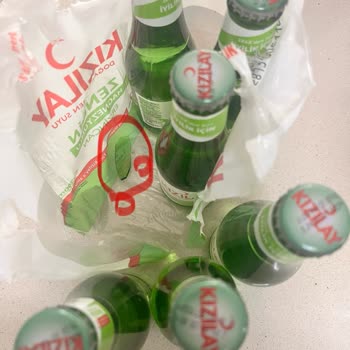 Maden Suyunda Kırık Cam Parçaları: Üretim Ve Paketlemede Güvenlik İhlali