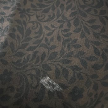 Silk Home Eşarplarında İlk Kullanımda Görülen Beyaz Çizgi Hatası: Değişim Ya Da İade Talebi
