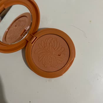 Pastel Spring Blush On Ürünün İçinde Saç Ve Hijyen Endişesi