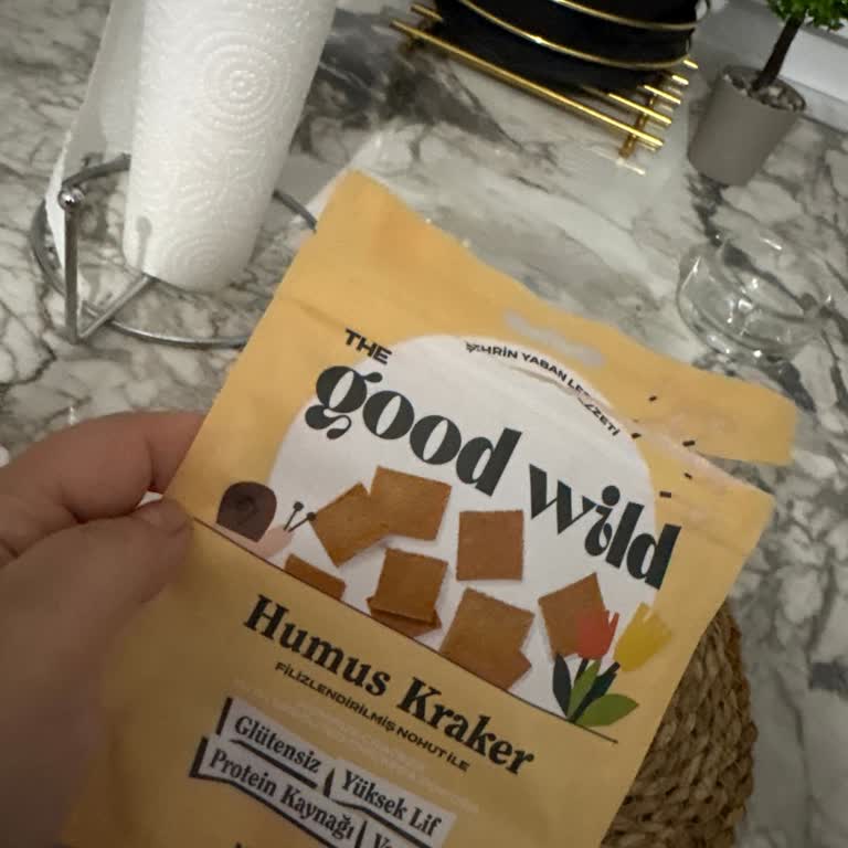 The Good Wild Humuslu Kraker Aşırı Derecede Sert, Lezzetsiz