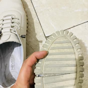 Papuç Kundura (Yozgat) Ayakkabının Alt Tabanı Yarıldı
