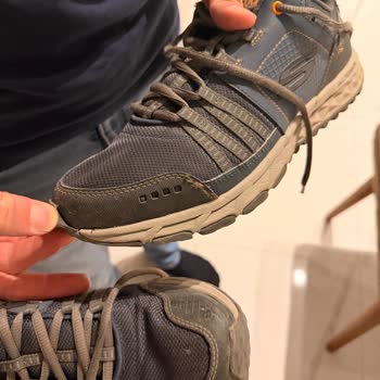 Skechers Ayakkabısının Tabanı Açıldı, Üretim Hatası Reddedildi Ve Değişim Talep Ediliyor