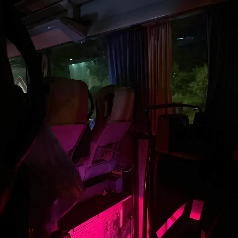 Kötü Koku Ve Çalışmayan Klima İle Rahatsız Edici Otobüs Yolculuğu