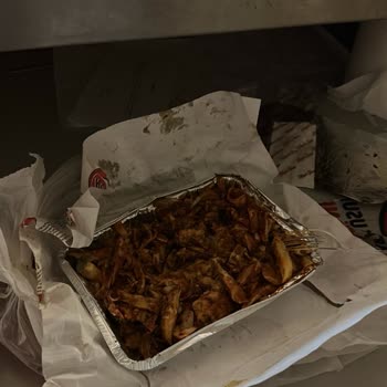 Küçük Konak Döner Sert Ve Büyük Derili Döner
