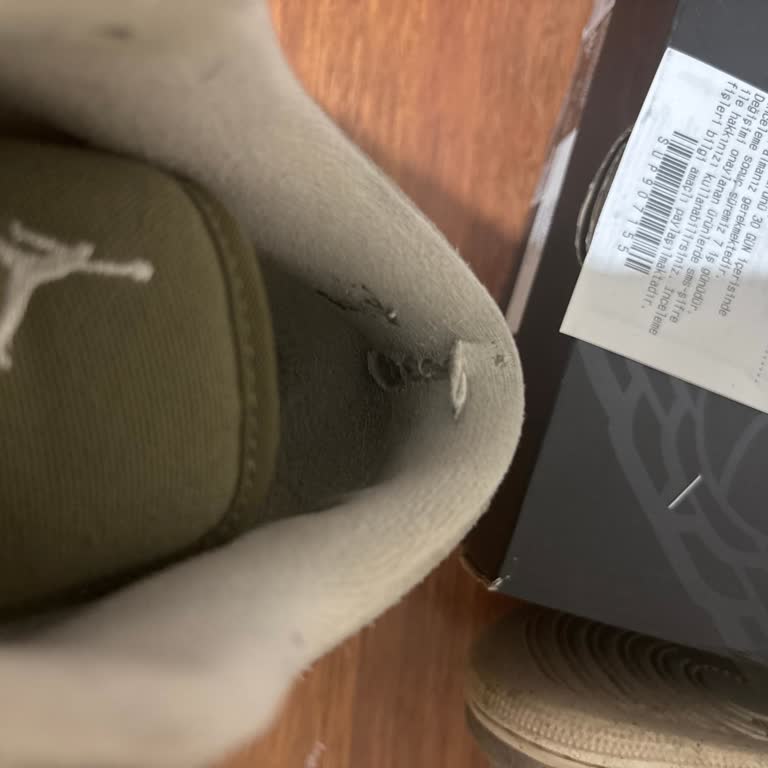 Nike Jordan Dunk Ayakkabısının Sağ Tek Astarının Kısa Sürede Yırtılması Ve Değişim İsteği