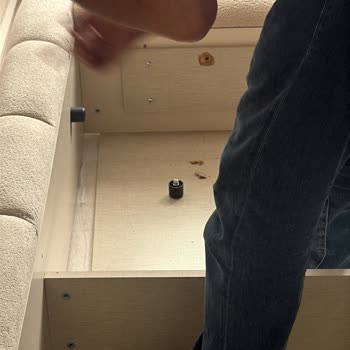 Kırık Yatak Odası Takımı Ve Ev Zararına Çözüm Talebi