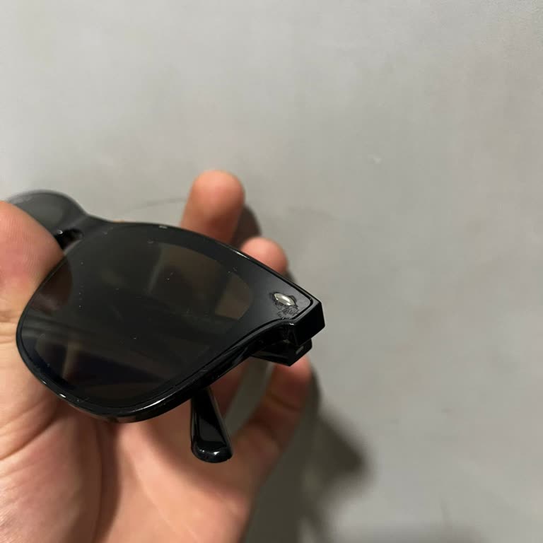 Atasun Optik’te Garanti Tamirinde Özensiz İşçilik Ve Görünür Yapıştırıcı