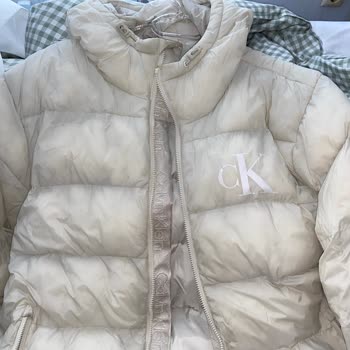 Boyner’de Calvin Klein Yağmurluk Montunun Kısa Sürede Deforme Olması Ve Kullanıcı Hatası İddiası