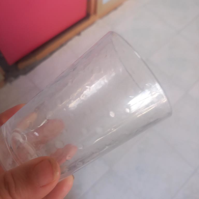 Asperox Sparx Diamond Deterjanı Bulaşık Ve Plastik Ürünlere Çizik Bıraktı