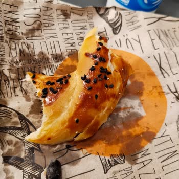 Migros Zeytinli Açmasında Çekirdek Dişimi Kırdı