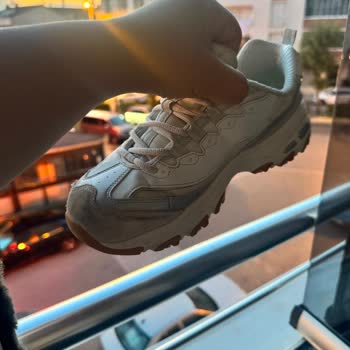 A101'ten Skechers Ayakkabıda Dikiş Yırtılması Ve Değişim Talebi