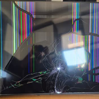 Teslimat Sırasında Kırık Ekranlı Televizyon Ve Paketin Hasarlı Olduğu Bilgisi Verilmemesi