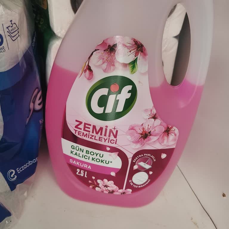 Cif Sakura 2,5 L Üründe Koku Yok