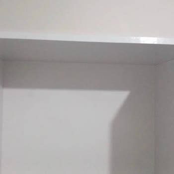 Kırık Gelen Dolap İçin Servis Gelmedi, Yenisi Bekleniyor