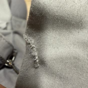 Teslim Aldığım Defolu Pantolon Ve Yorumun Yayınlanmaması