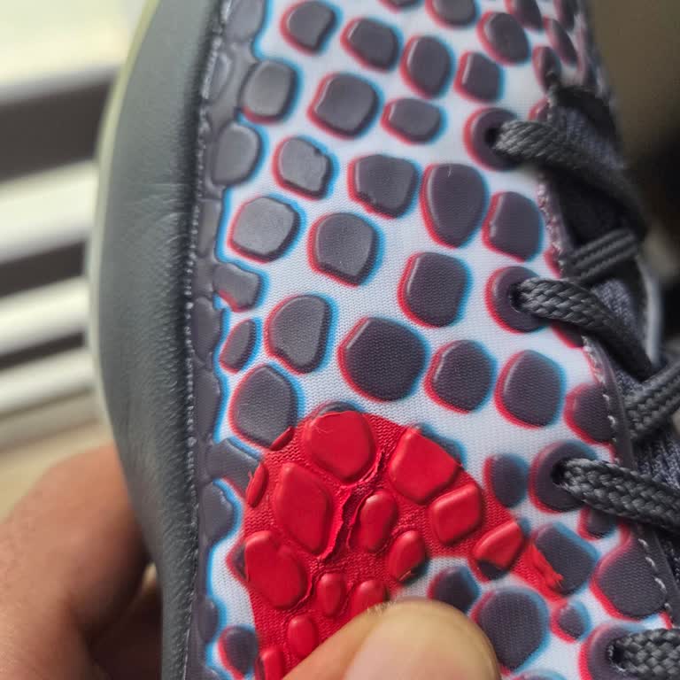 Sneakerbaker'dan Aldığım Nike Kobe 6 Ayakkabısının Çatlaması Ve Çözüm Sunulmaması