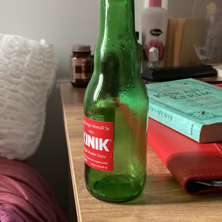 Kınık Maden Suyu Şişe Tamamen Boş